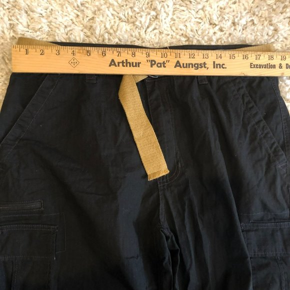 NWOT WearFirst Men's Cargo Shorts Stretch Free Band Black w/Belt - Picture 6 of 7